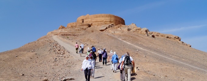 cotravel Reise Iran_Blog Michael Wrase_Zoroastrische Türme des Schweigens Yazd