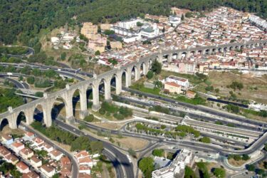 Aquädukt in Lissabon auf der Rückreise fotographiert